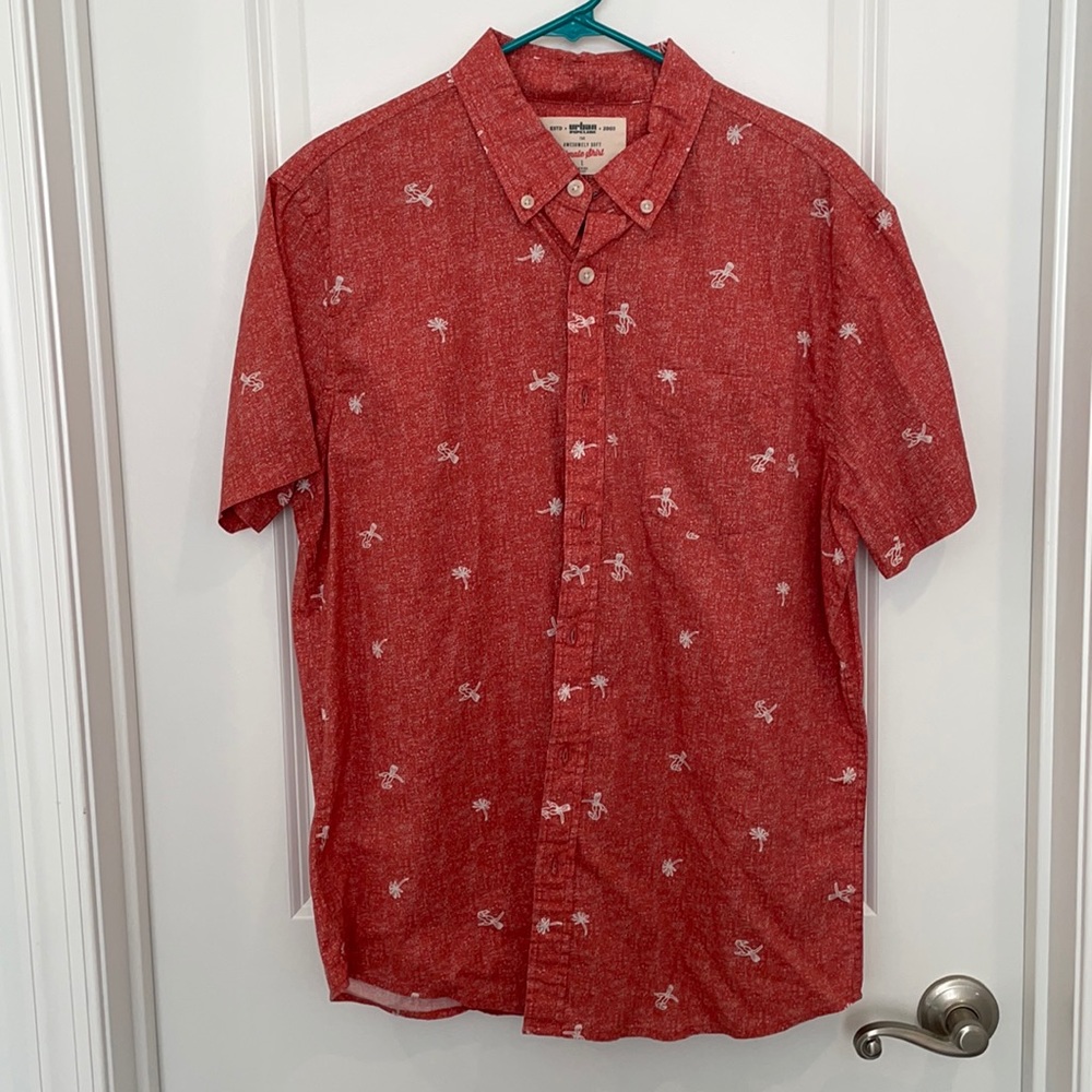 ⭐️2/$6 sale - Short sleeve button shirt large